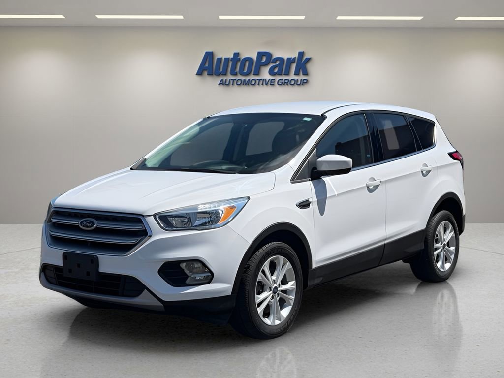 Used 2017 Ford Escape SE AWD/4WD image 3
