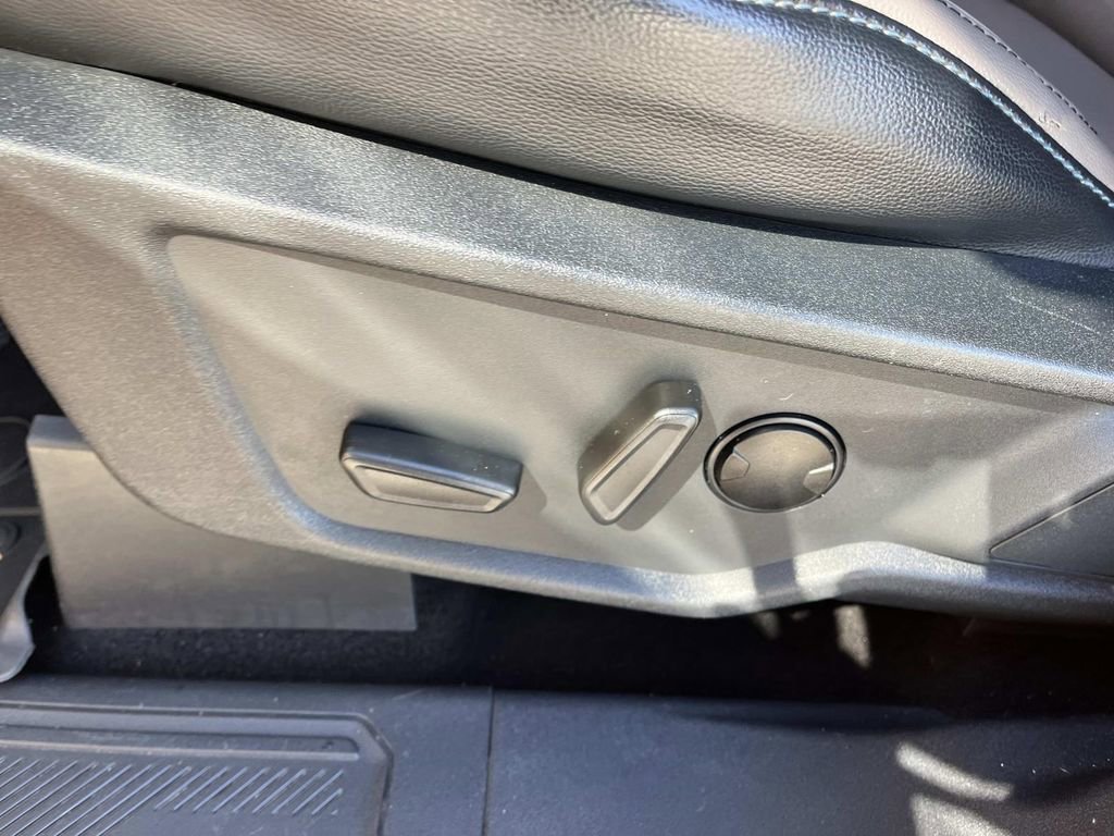 Used 2022 Ford Bronco Wildtrak image 23