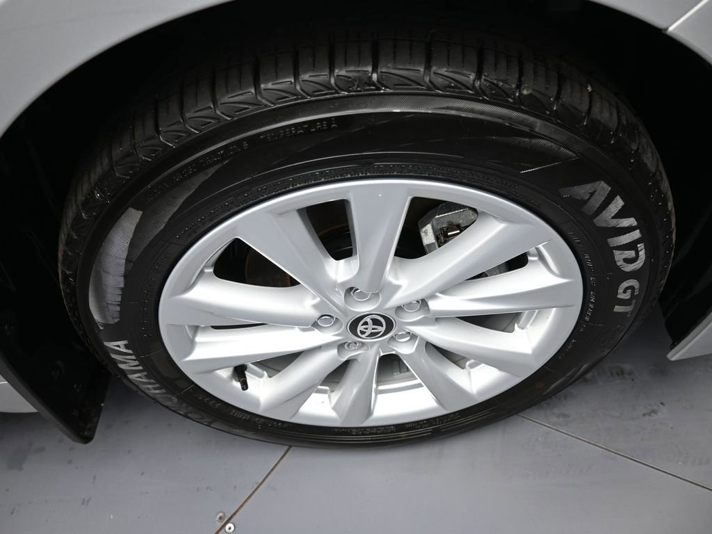 Certified 2025 Toyota Corolla XLE image 13