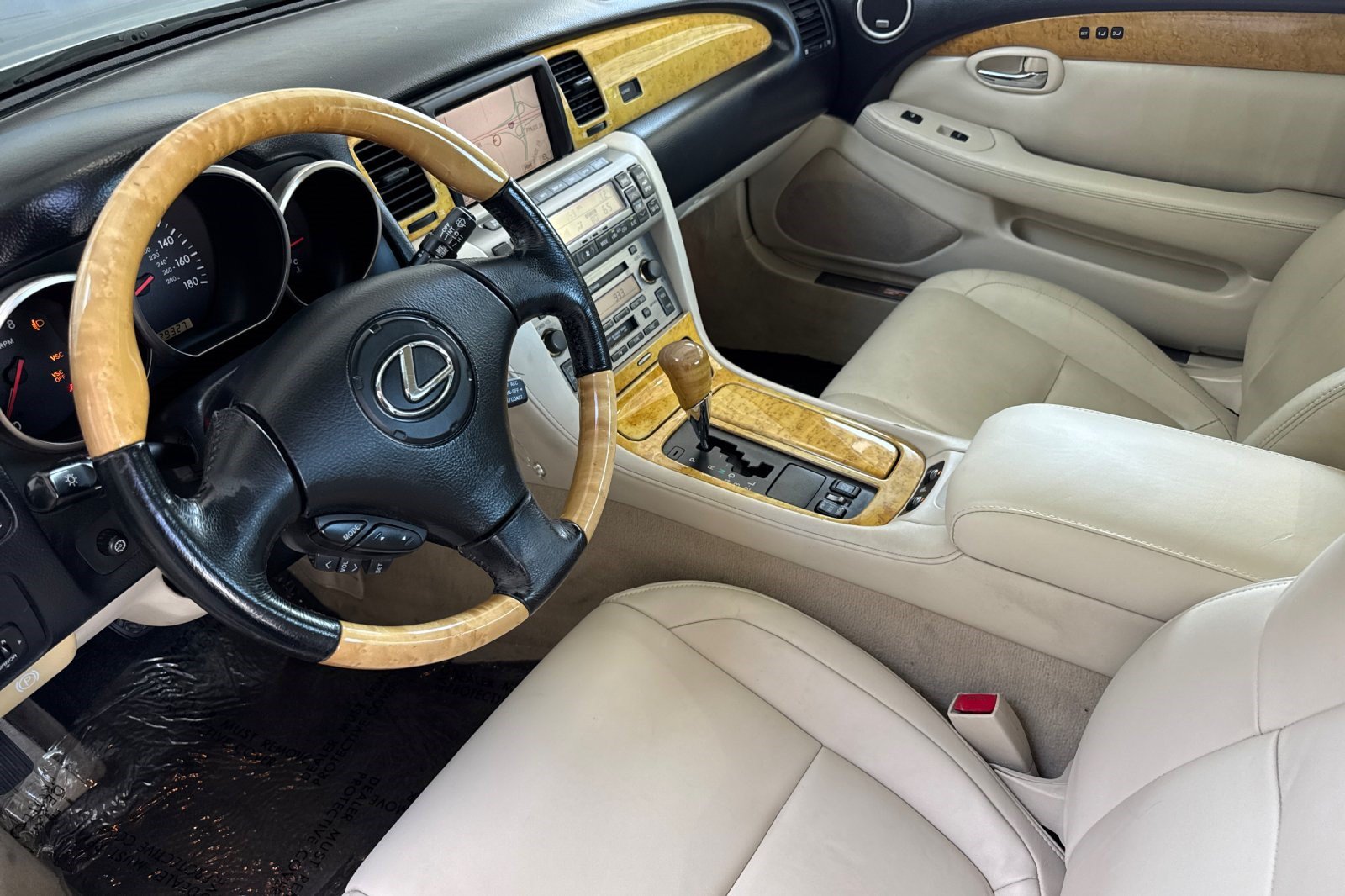 Used 2004 Lexus SC 430 Convertible RWD image 12