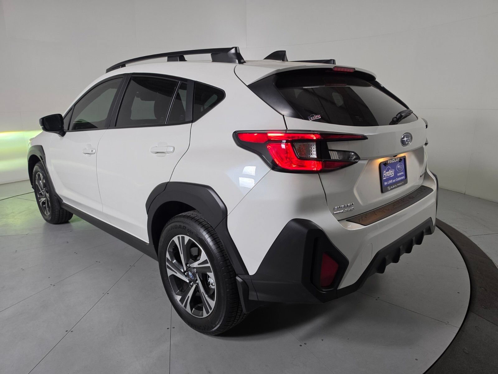 Used 2025 Subaru Crosstrek 2.5i Premium AWD/4WD image 3