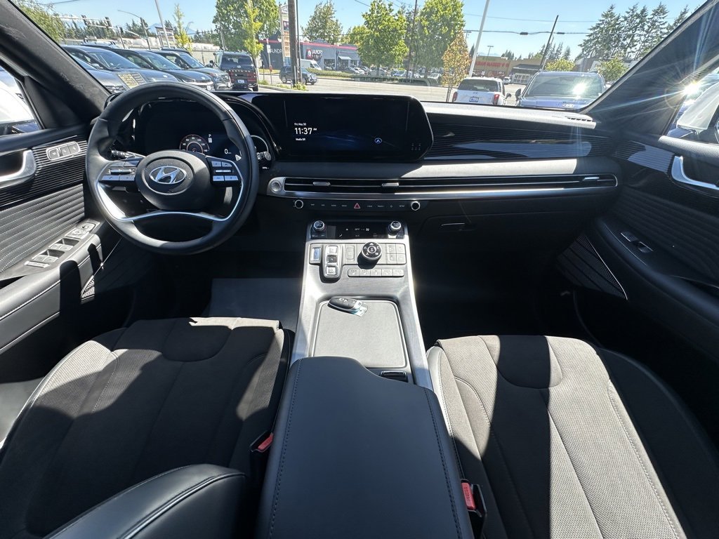 Certified 2025 Hyundai Palisade Calligraphy image 15