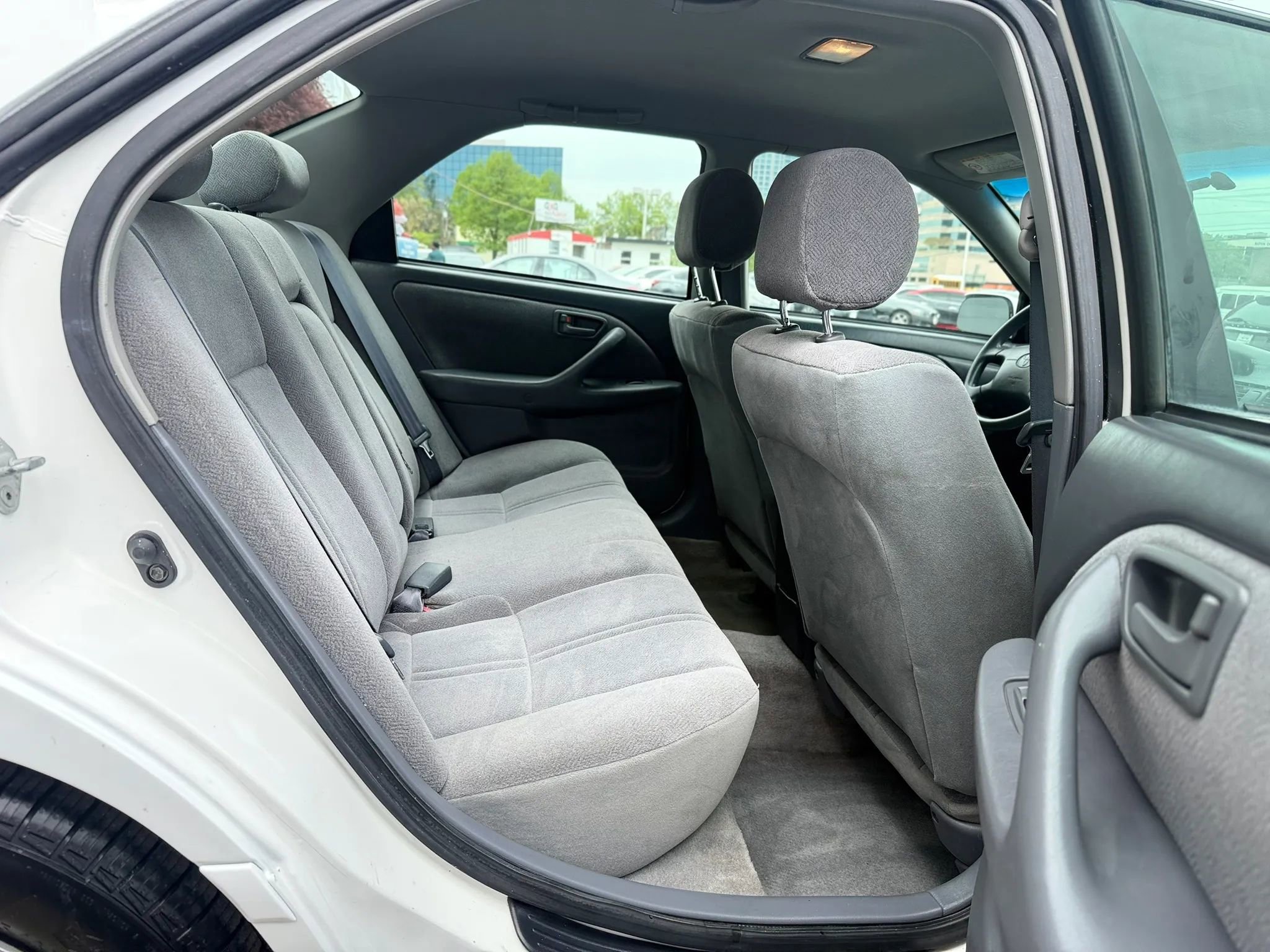 Used 2001 Toyota Camry CE FWD image 23