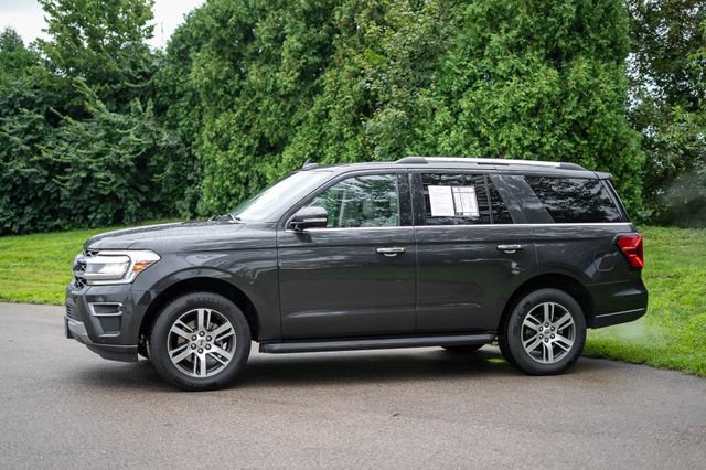 Used 2024 Ford Expedition Limited AWD/4WD image 8