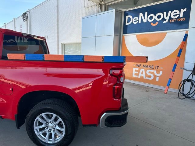 Used 2021 Chevrolet Silverado 1500 LT AWD/4WD image 19