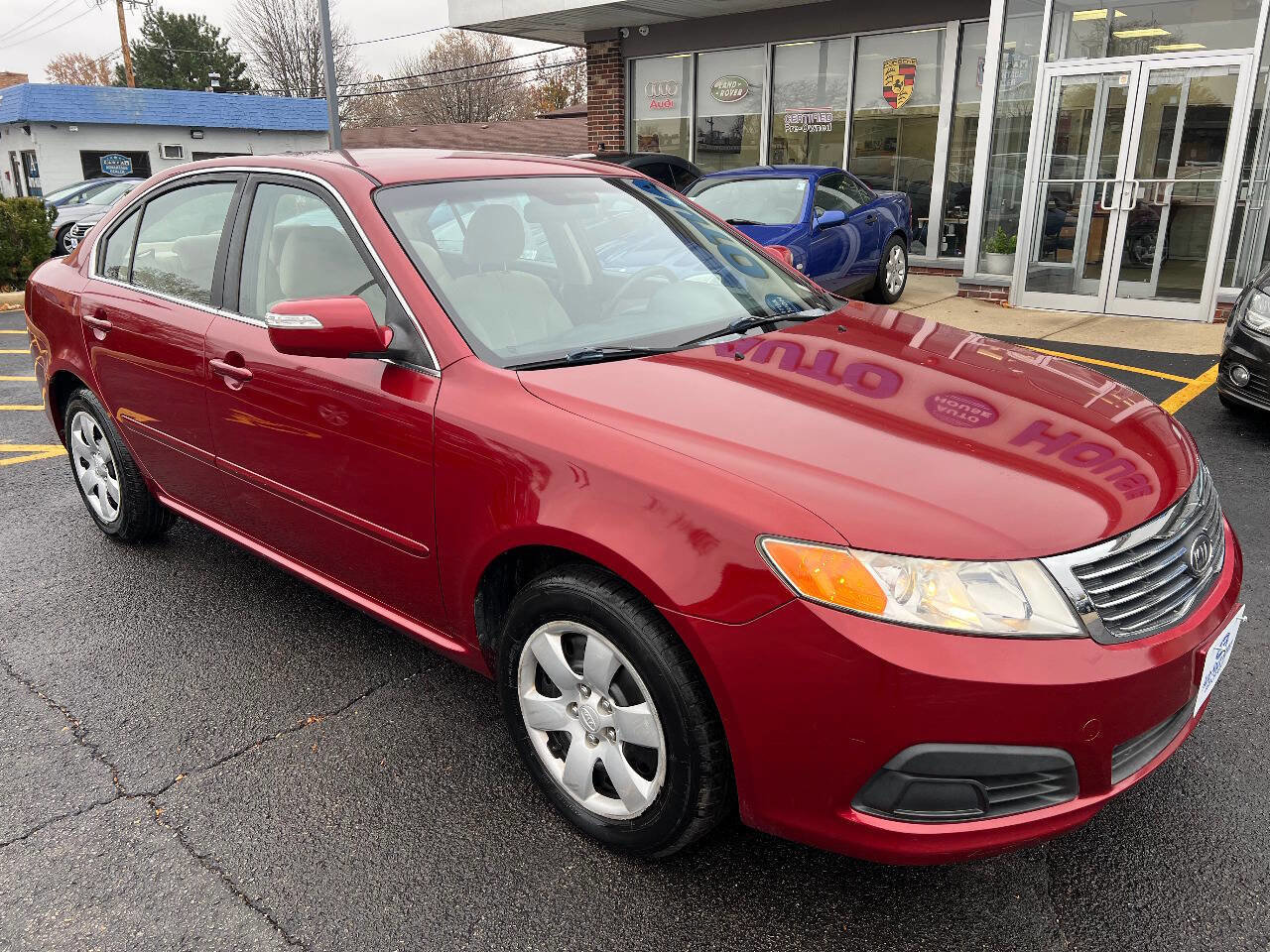 Used 2010 Kia Optima LX image 4