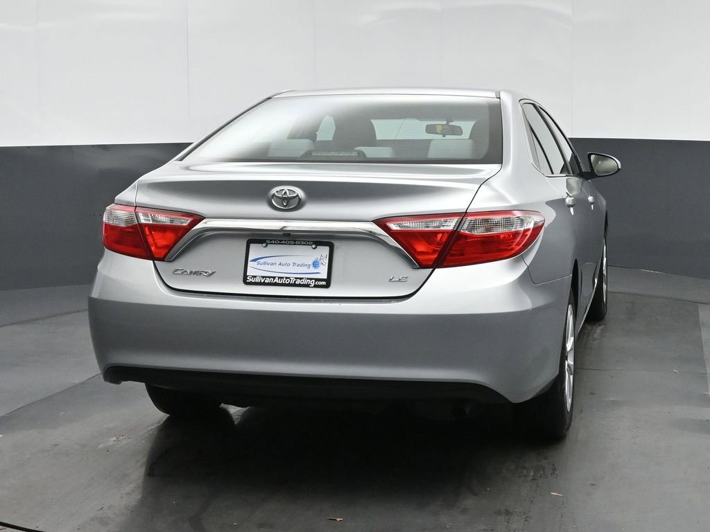 Used 2017 Toyota Camry LE image 6