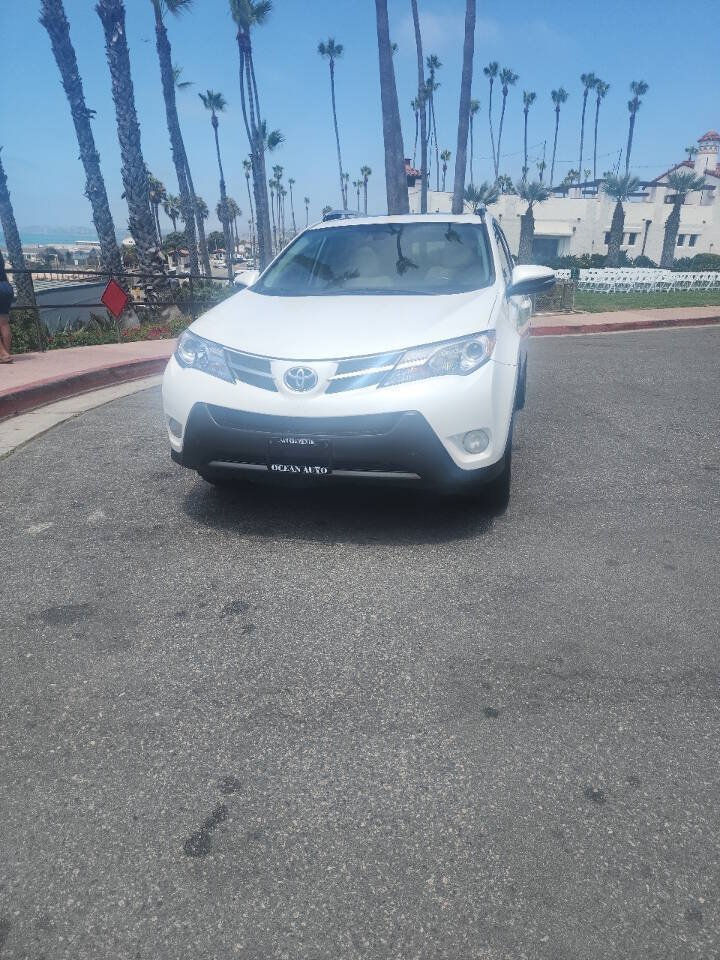 Used 2014 Toyota RAV4 Limited w/ Technology Package AWD/4WD image 2