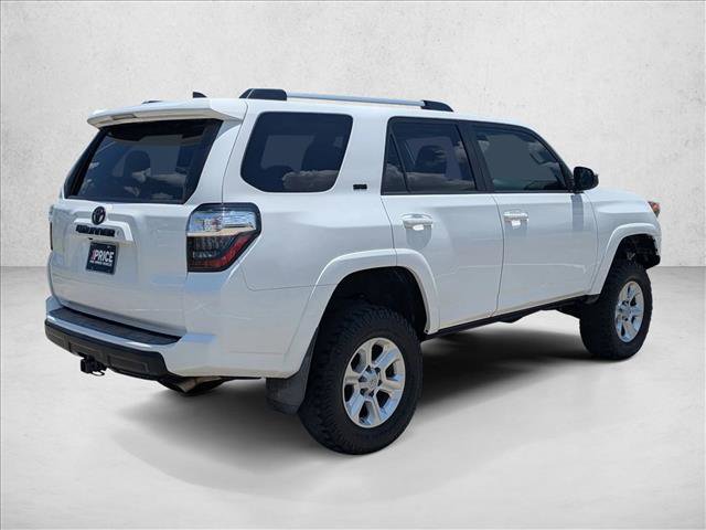 Used 2020 Toyota 4Runner SR5 AWD/4WD image 5
