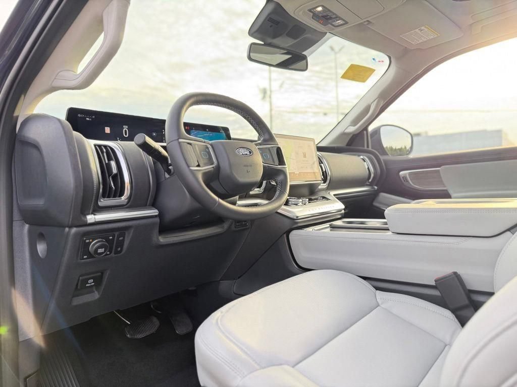New 2027 Ford Expedition Max Platinum AWD/4WD image 15