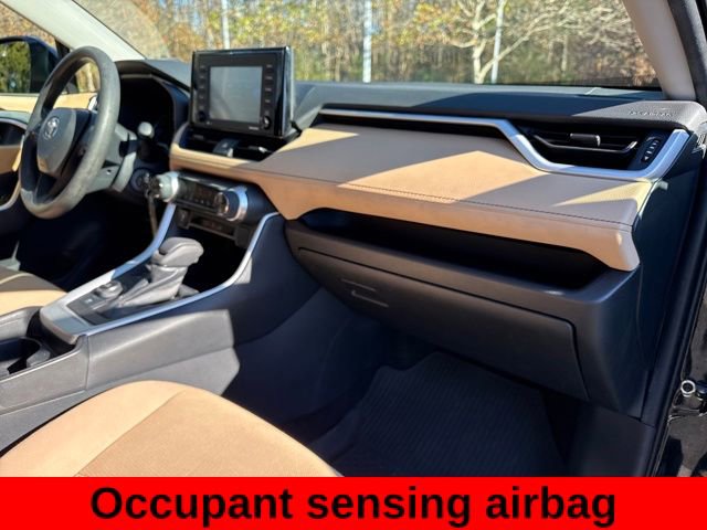 Used 2021 Toyota RAV4 LE image 26