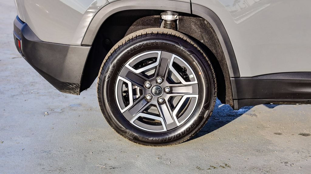 New 2026 Jeep Cherokee Laredo AWD/4WD image 12