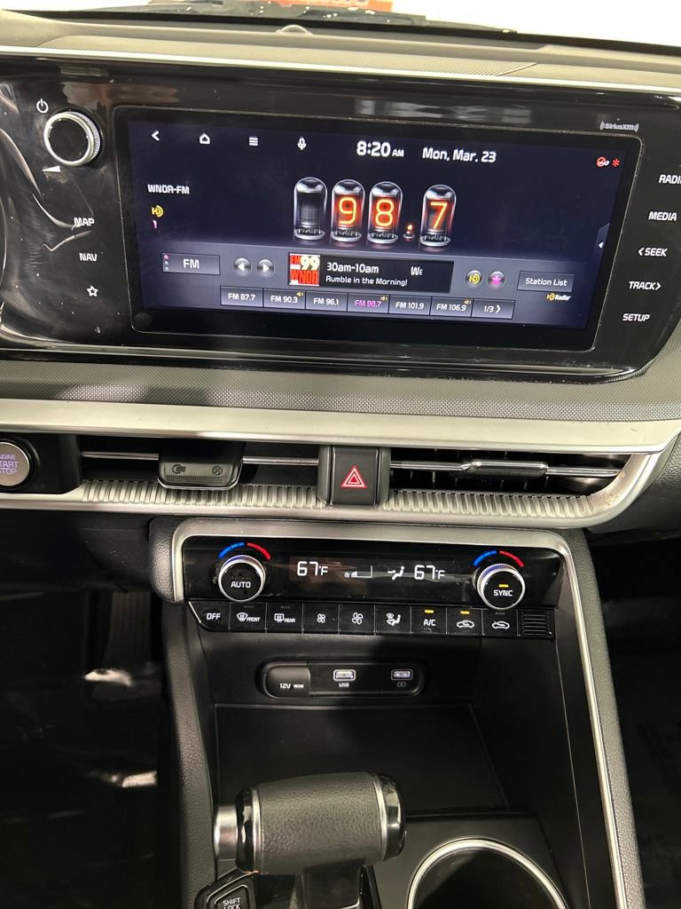 Used 2022 Kia K5 GT-Line image 12