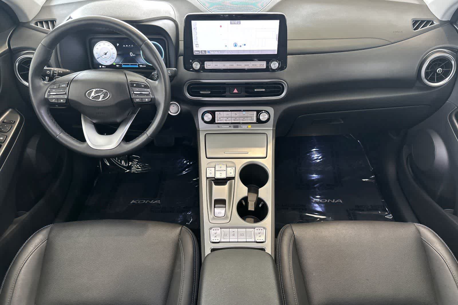 Used 2023 Hyundai Kona Limited w/ Cargo Package FWD image 3