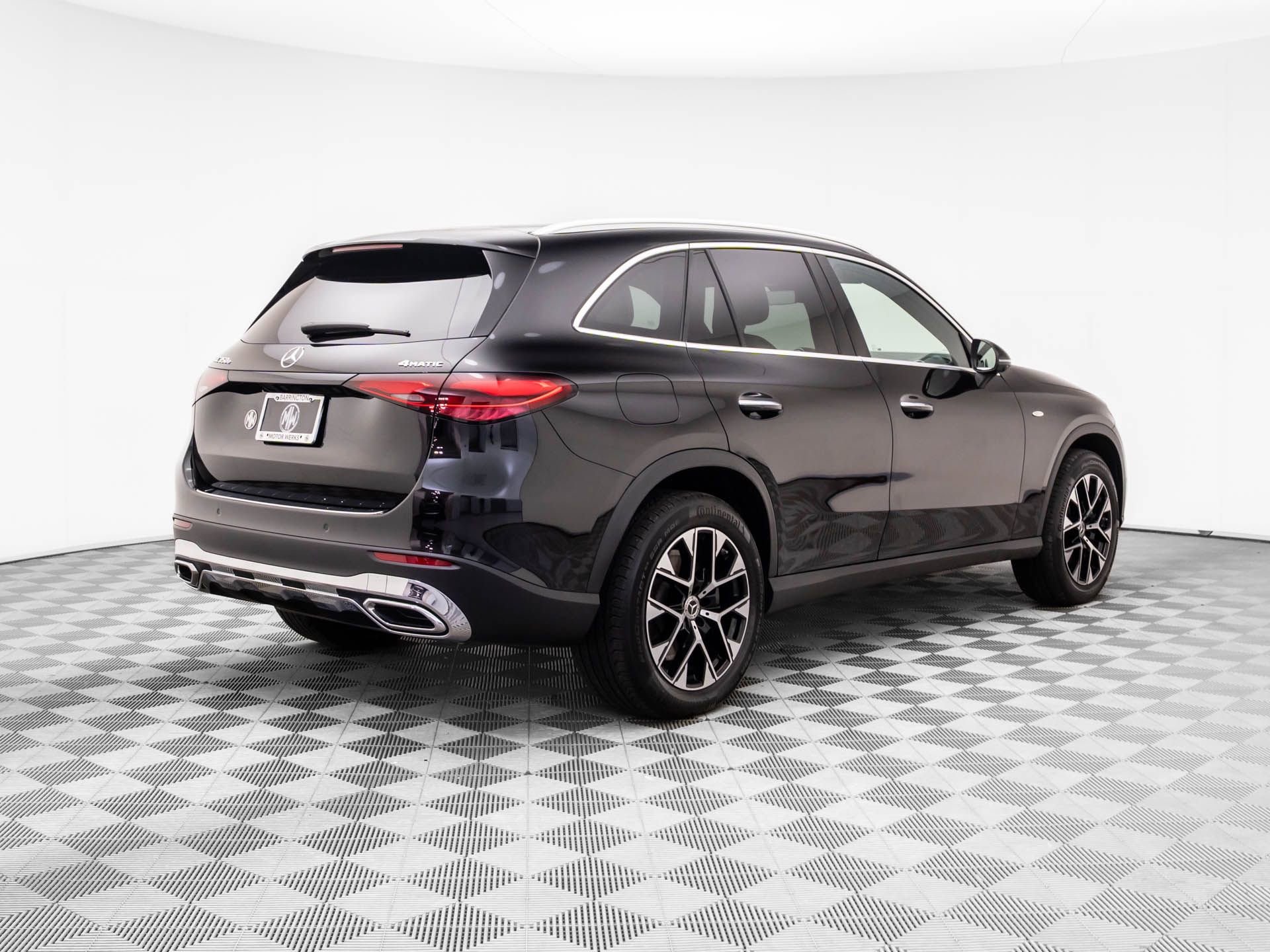 Used 2025 Mercedes-Benz GLC 350e 4MATIC image 5