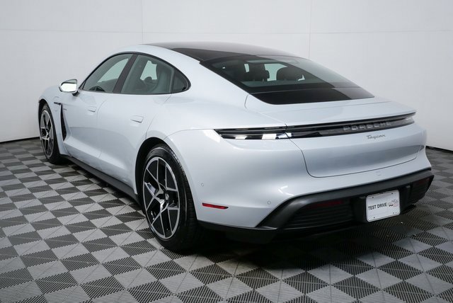 Certified 2025 Porsche Taycan image 3