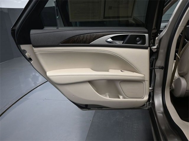 Used 2019 Lincoln MKZ Reserve image 8