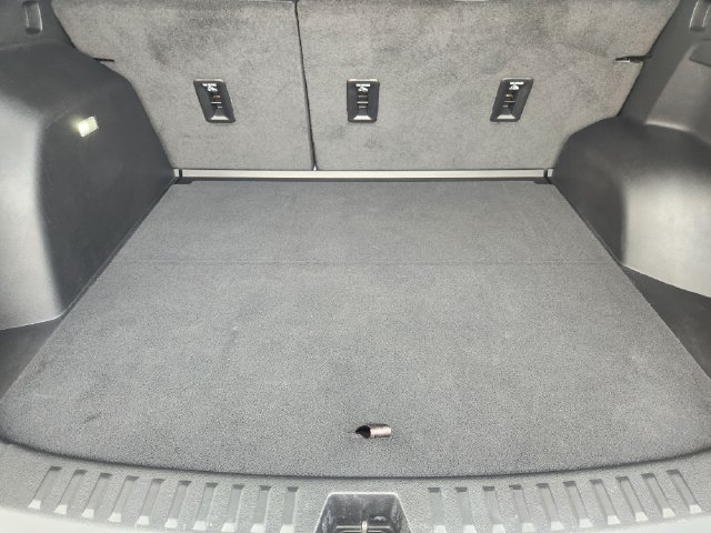 Used 2026 Chevrolet Equinox ACTIV w/ Safety and Technology Package AWD/4WD image 34