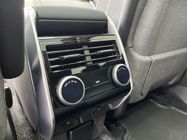 New 2025 Land Rover Range Rover SE image 55