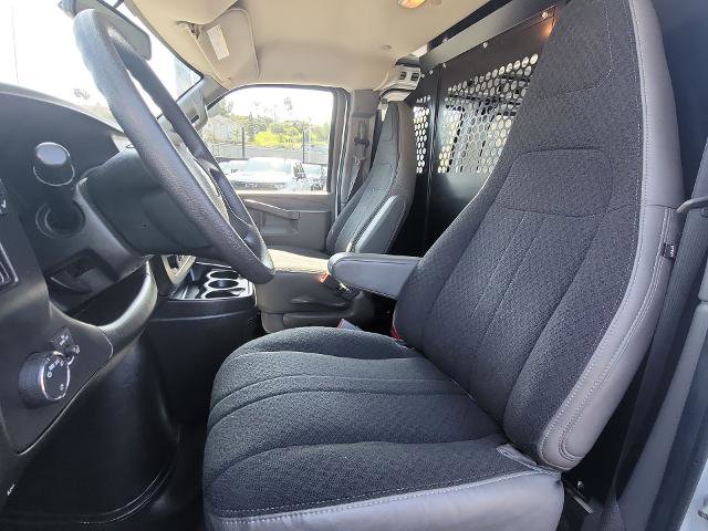Used 2024 GMC Savana 2500 w/ Driver Convenience Package image 17