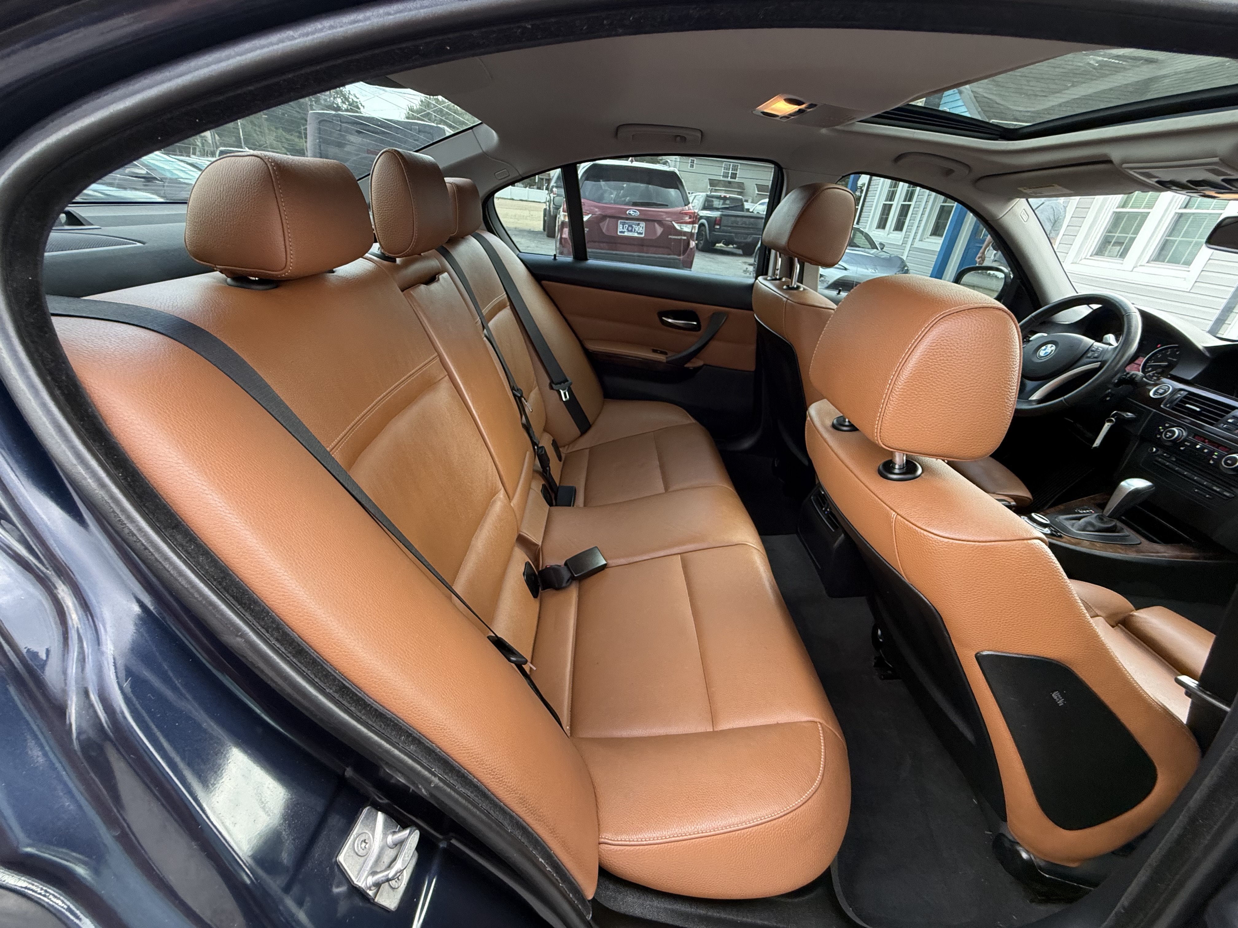 Used 2010 BMW 335i Sedan RWD image 17