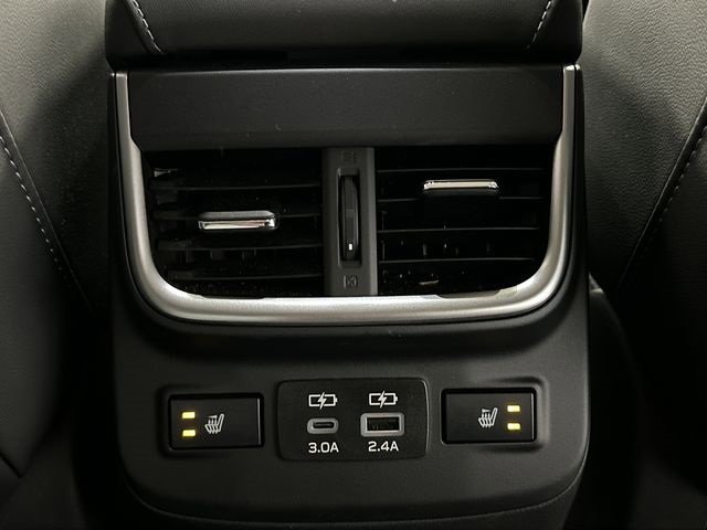 Certified 2025 Subaru Outback Limited image 21