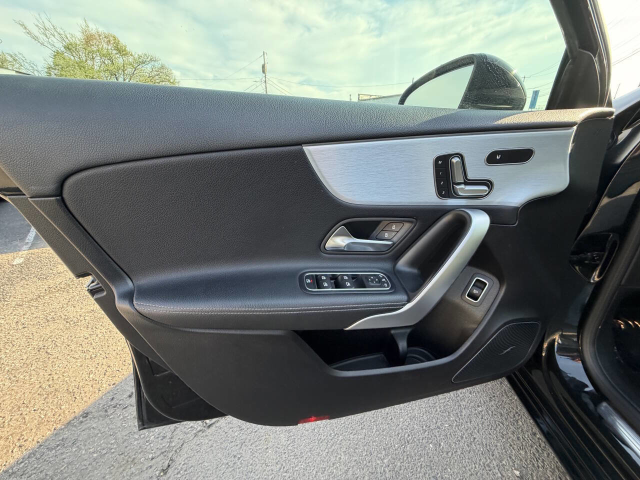 Used 2019 Mercedes-Benz A 220 4MATIC w/ Driver Assistance Package image 10