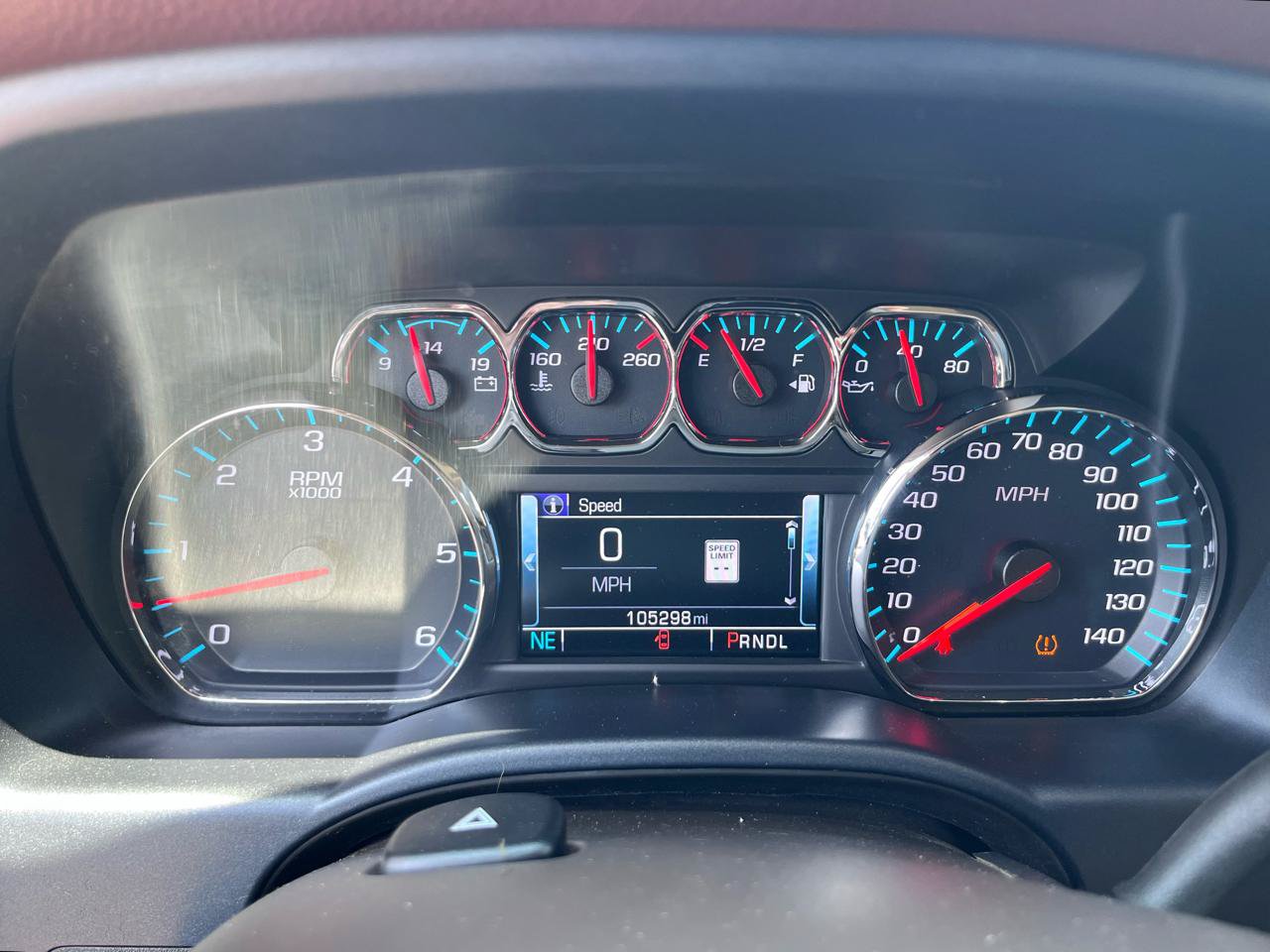 Used 2018 Chevrolet Silverado 1500 High Country AWD/4WD image 28