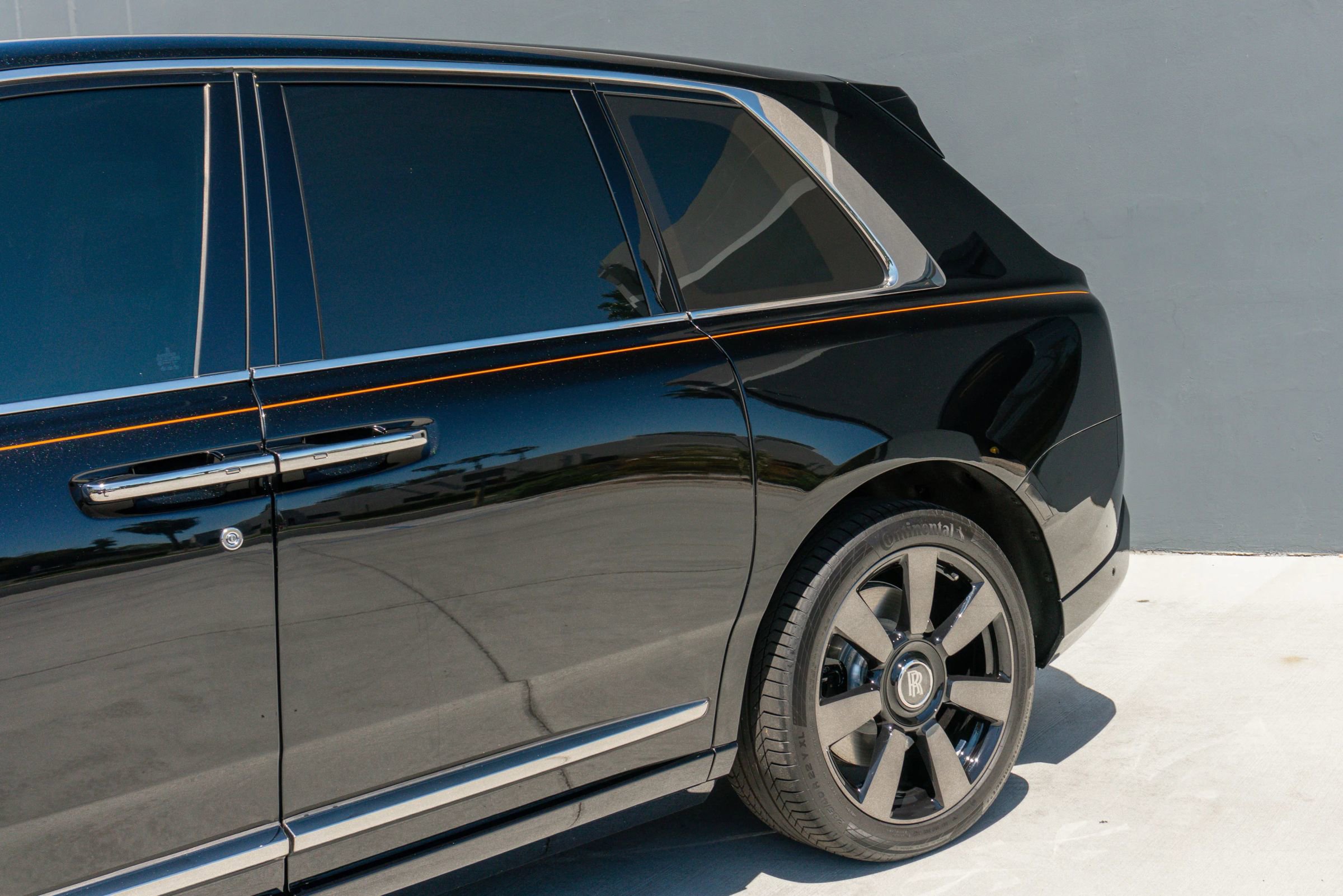 Used 2025 Rolls-Royce Cullinan image 20