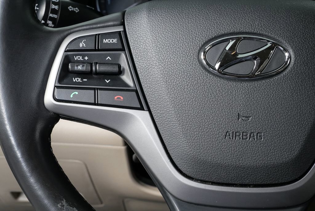Used 2017 Hyundai Elantra Limited image 15