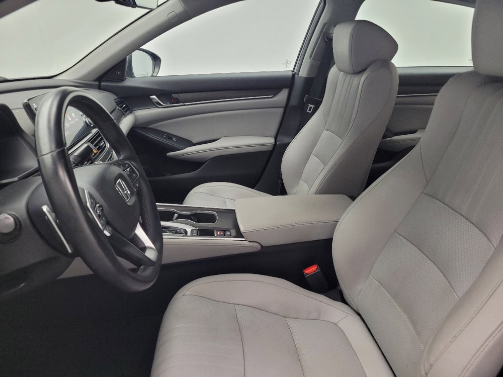 Used 2018 Honda Accord Touring image 17