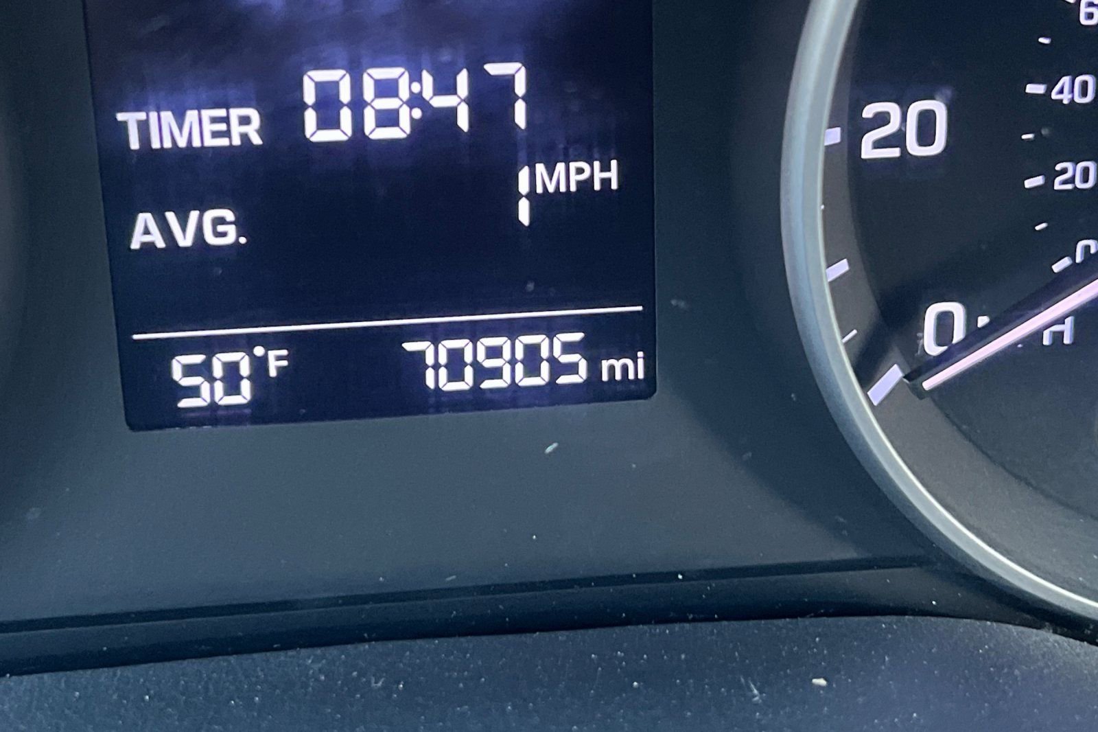 Used 2017 Hyundai Elantra SE image 32