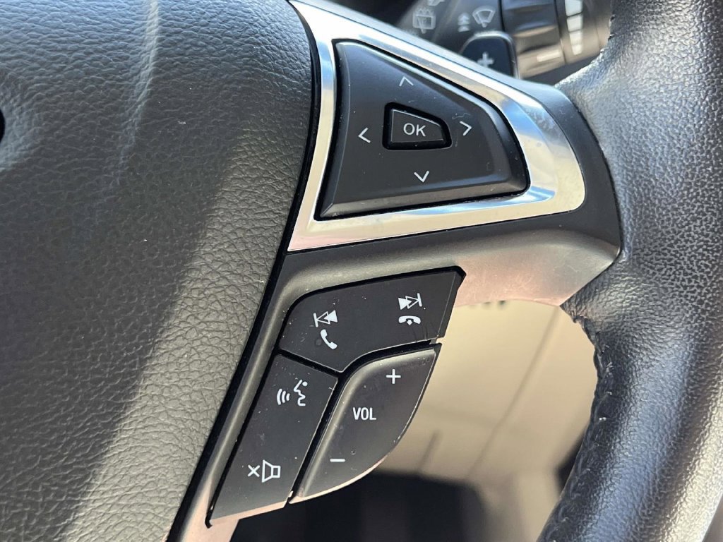 Used 2018 Ford Edge Titanium w/ Ford Safe & Smart Package AWD/4WD image 30