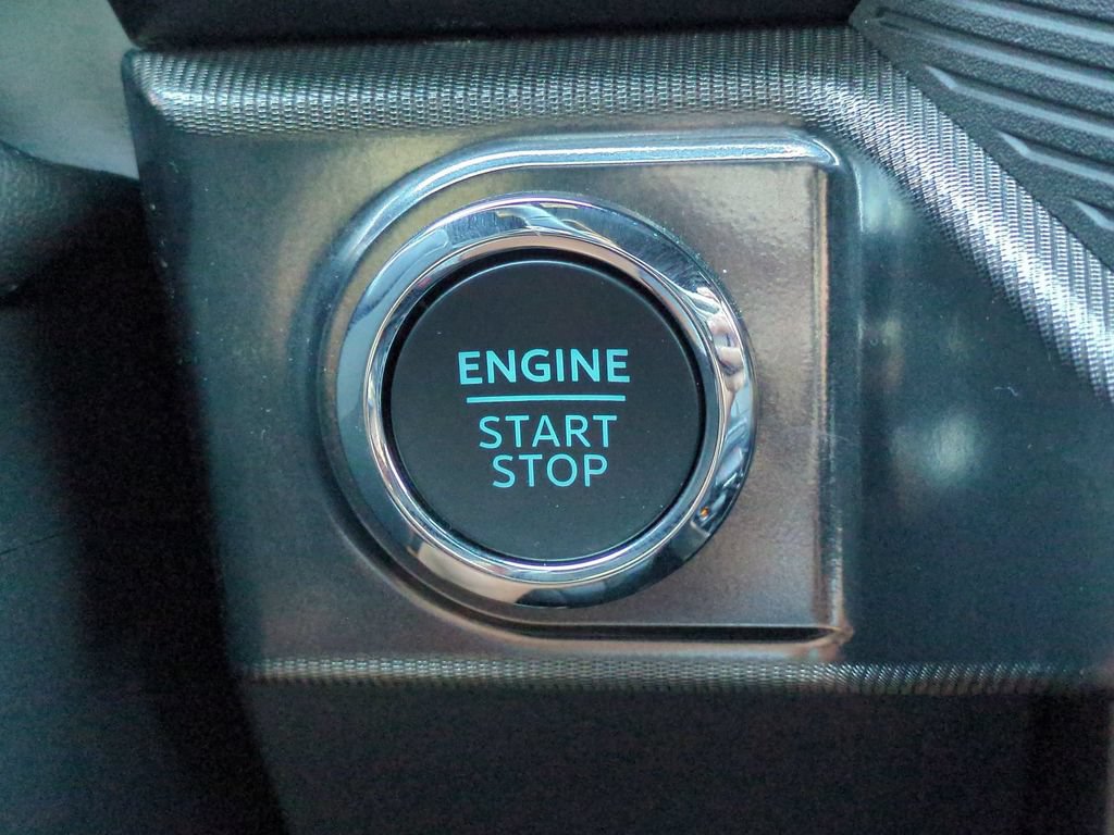 Used 2025 Ford F150 Raptor AWD/4WD image 33