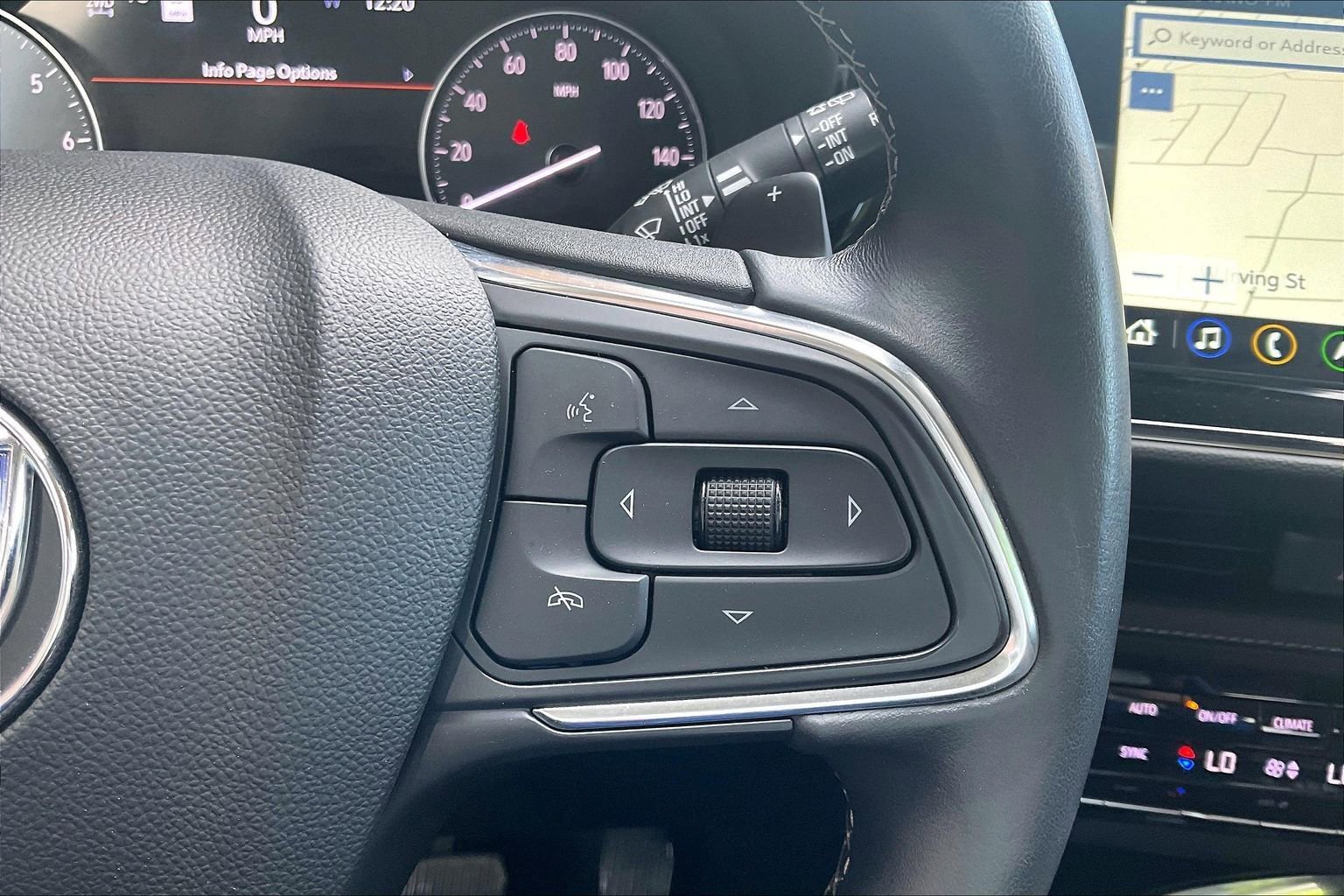 Used 2023 Buick Envision Avenir AWD/4WD image 12