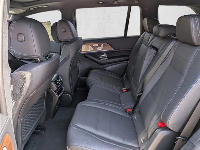 New 2026 Mercedes-Benz GLS 580 4MATIC image 14