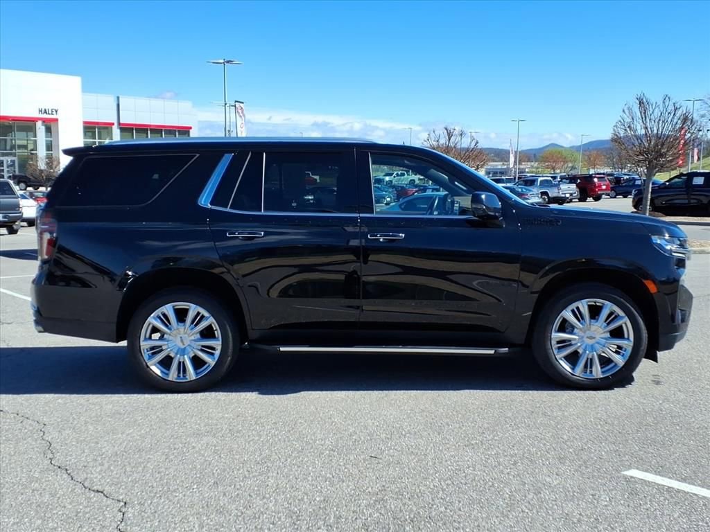 Used 2023 Chevrolet Tahoe High Country AWD/4WD image 3