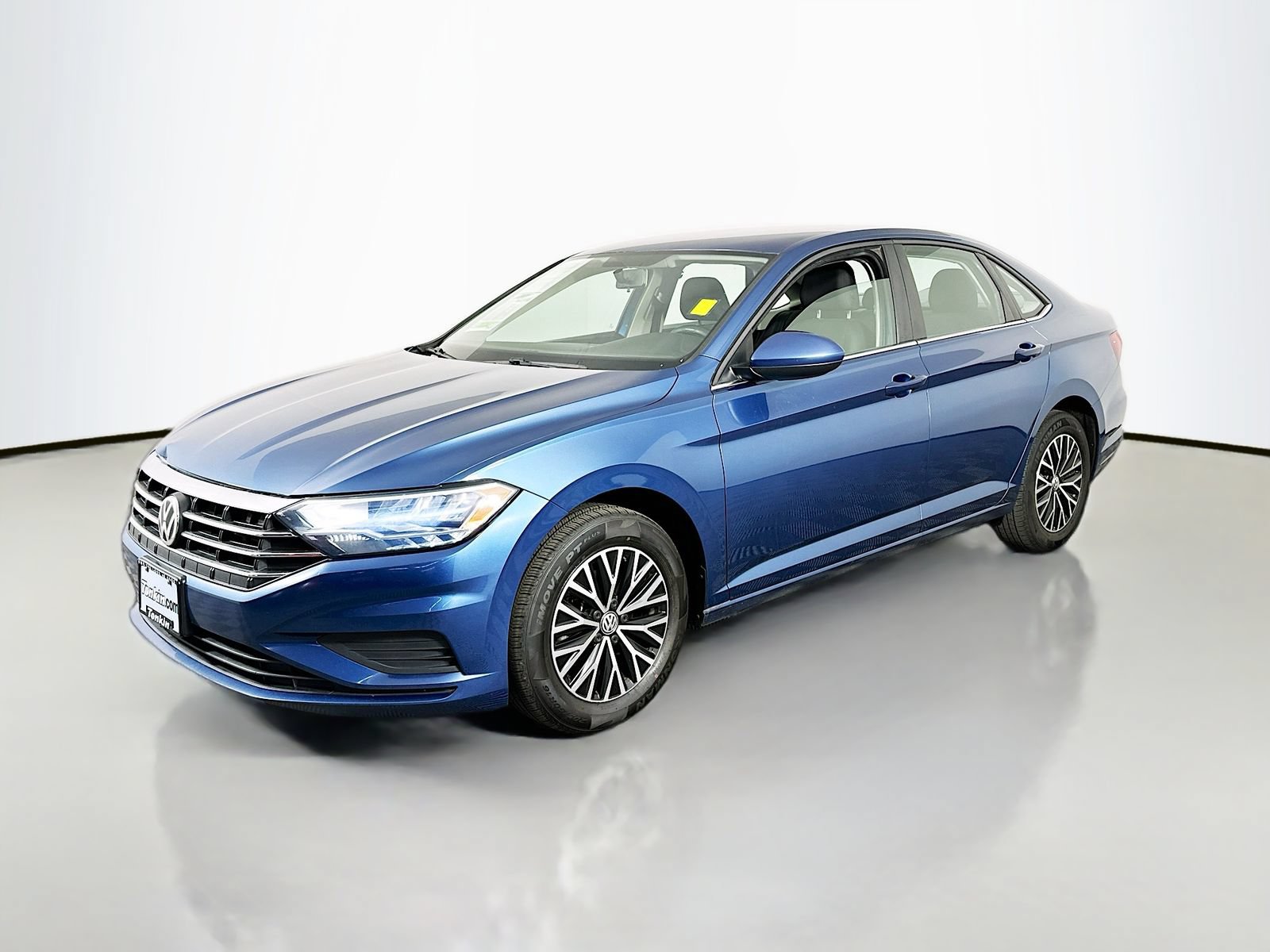 Used 2021 Volkswagen Jetta SE FWD image 4