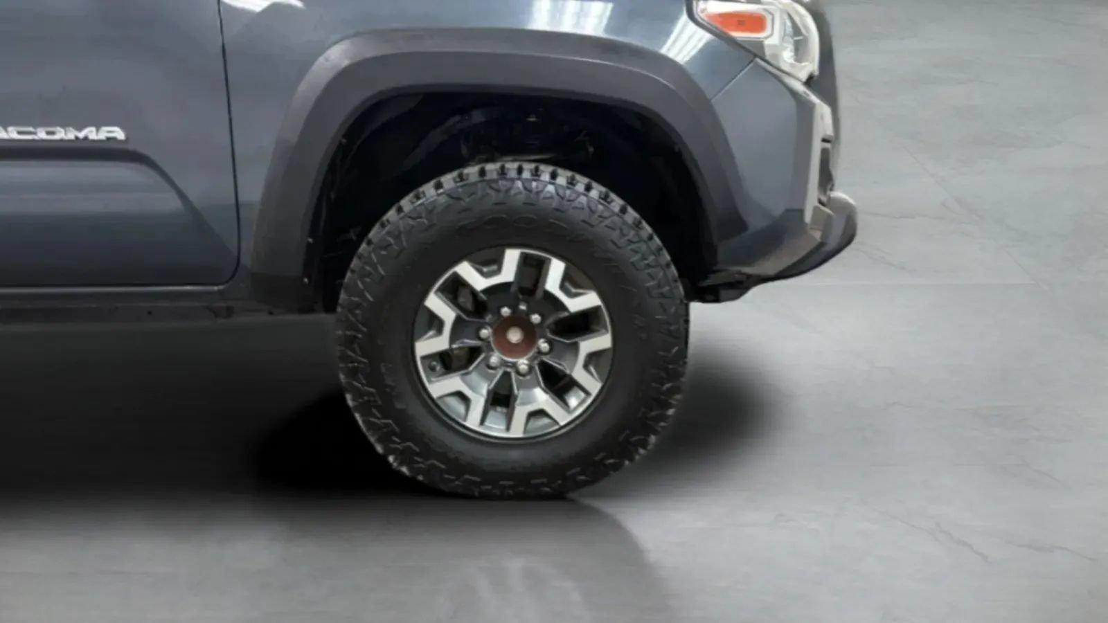 Used 2016 Toyota Tacoma TRD Off-Road w/ Towing Package RWD image 26