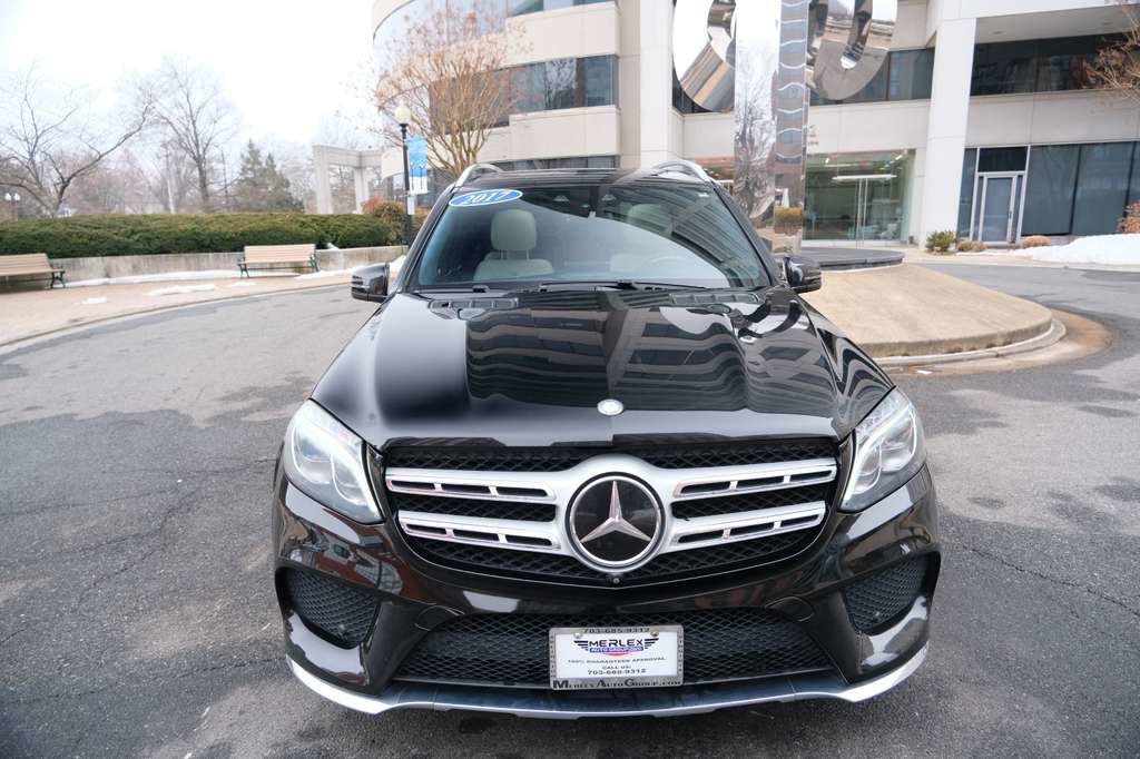 Used 2017 Mercedes-Benz GLS 550 4MATIC image 5