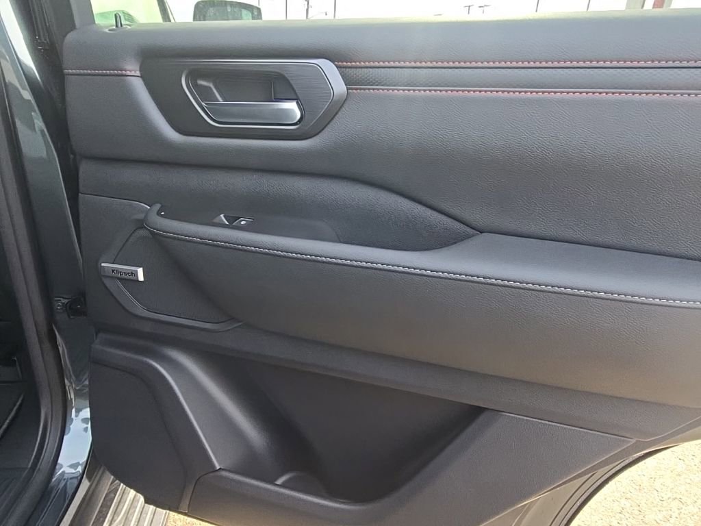 New 2026 Nissan Armada PRO-4X image 32