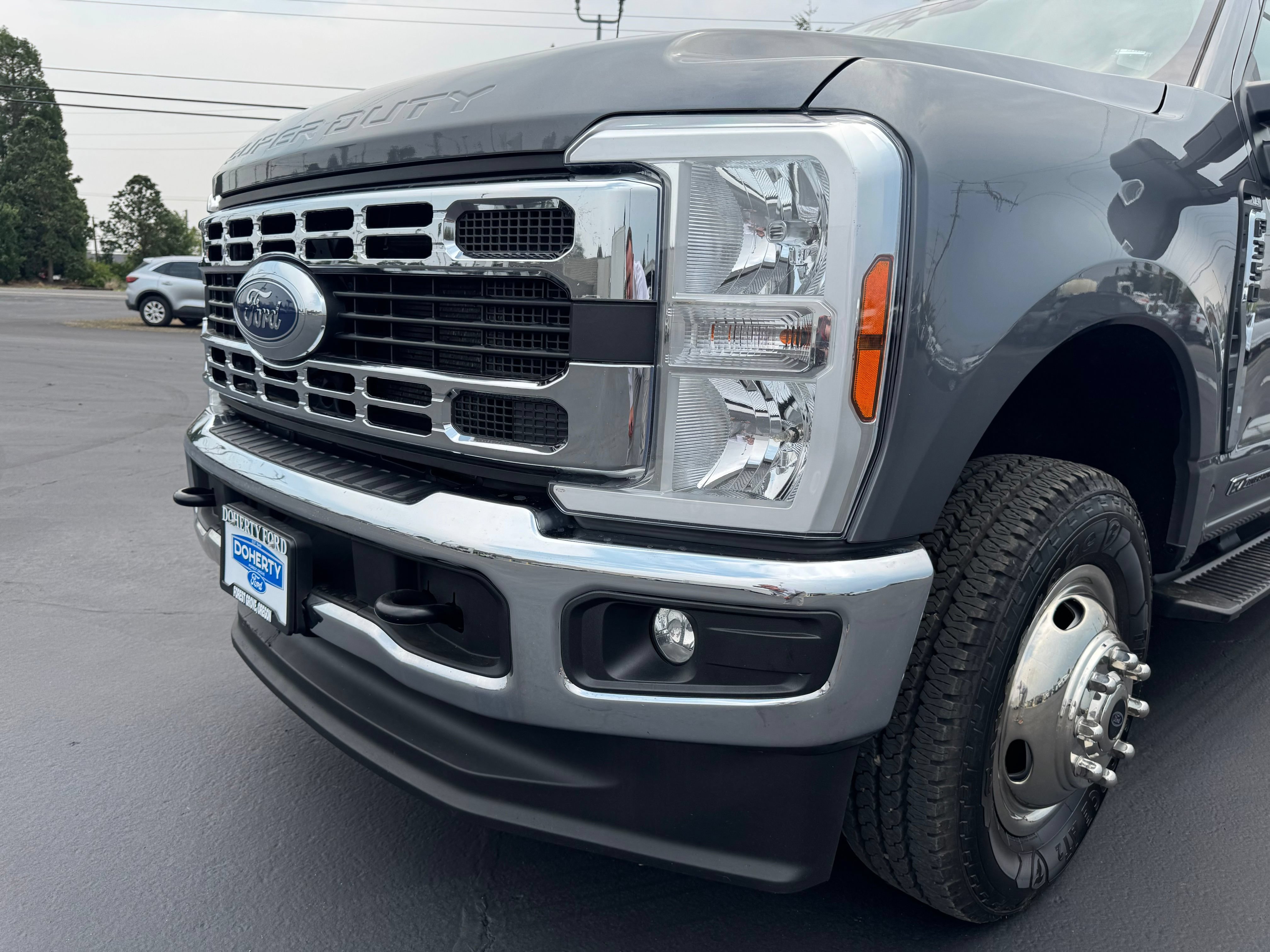 Used 2024 Ford F350 XLT AWD/4WD image 7