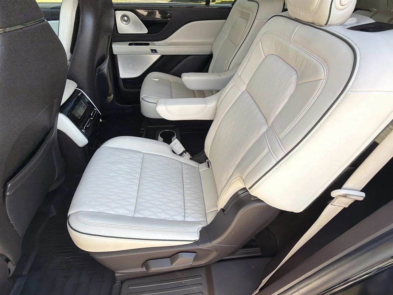 Used 2020 Lincoln Aviator Black Label w/ Dynamic Handling Package image 15