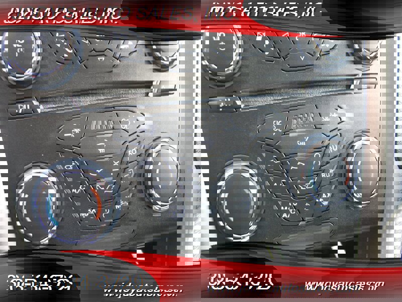 Used 2018 Ford Fusion SE FWD image 19