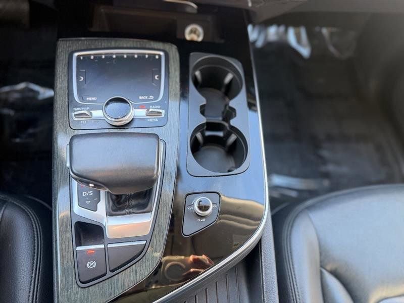 Used 2018 Audi Q7 3.0T Premium Plus image 26