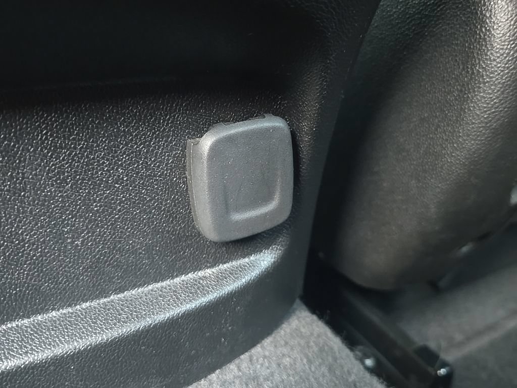 Used 2024 Chevrolet Malibu LT FWD image 34