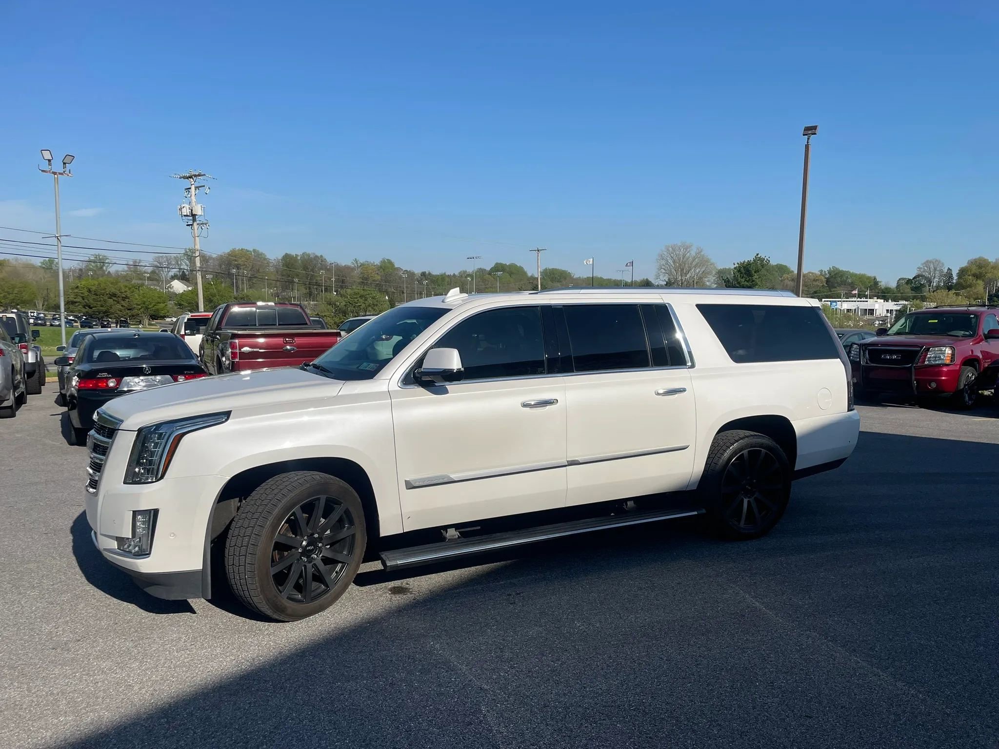 Used 2018 Cadillac Escalade ESV Premium Luxury AWD/4WD image 8