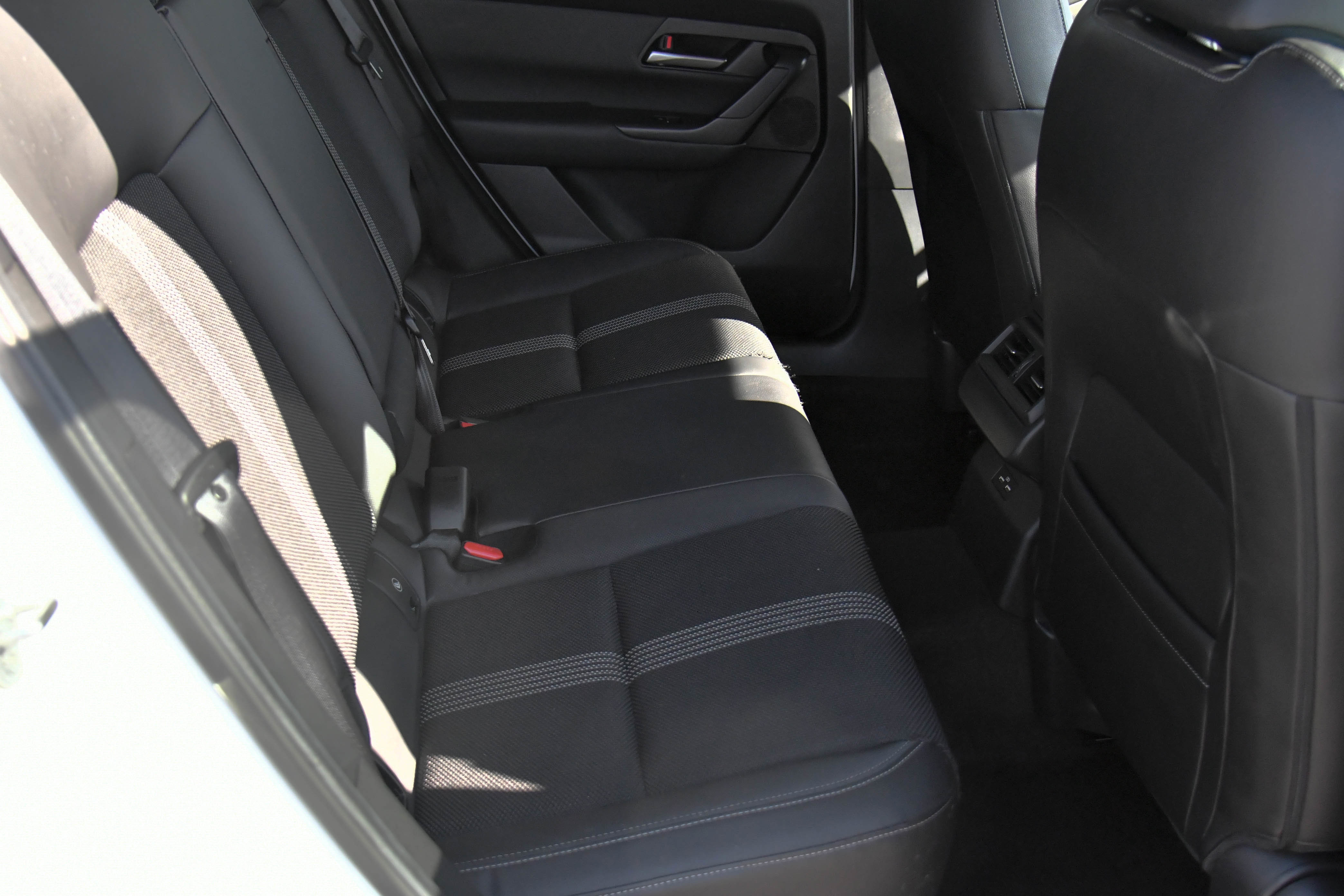 Used 2024 MAZDA CX-50 AWD 2.5 S w/ Cargo Package image 38