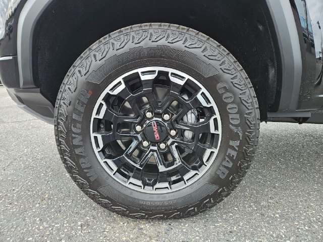 New 2026 GMC Canyon AT4 AWD/4WD image 9