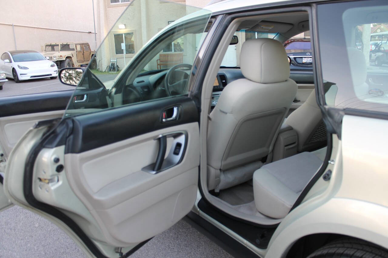 Used 2007 Subaru Outback 2.5i L.L. Bean image 21